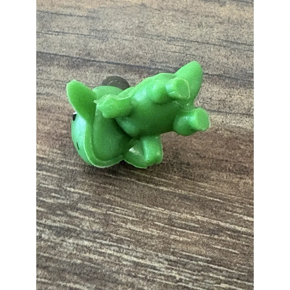Pokemon‎ 2000s Mini Vinyl PK Gumball and Pikachu Miniature Axew Action Figure